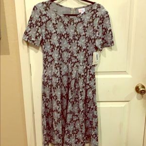 Brand New with tags Lulu Roe Amelia!